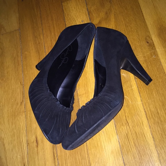 Jessica Simpson Suede Heels. Black. Size 8… - Picture 4 of 5